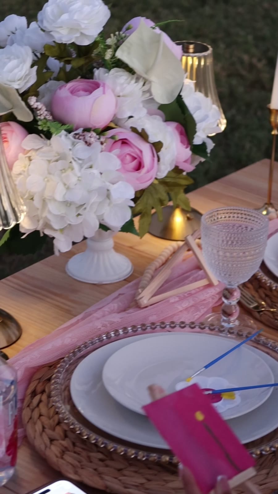 Le Blush lakeside tablescape